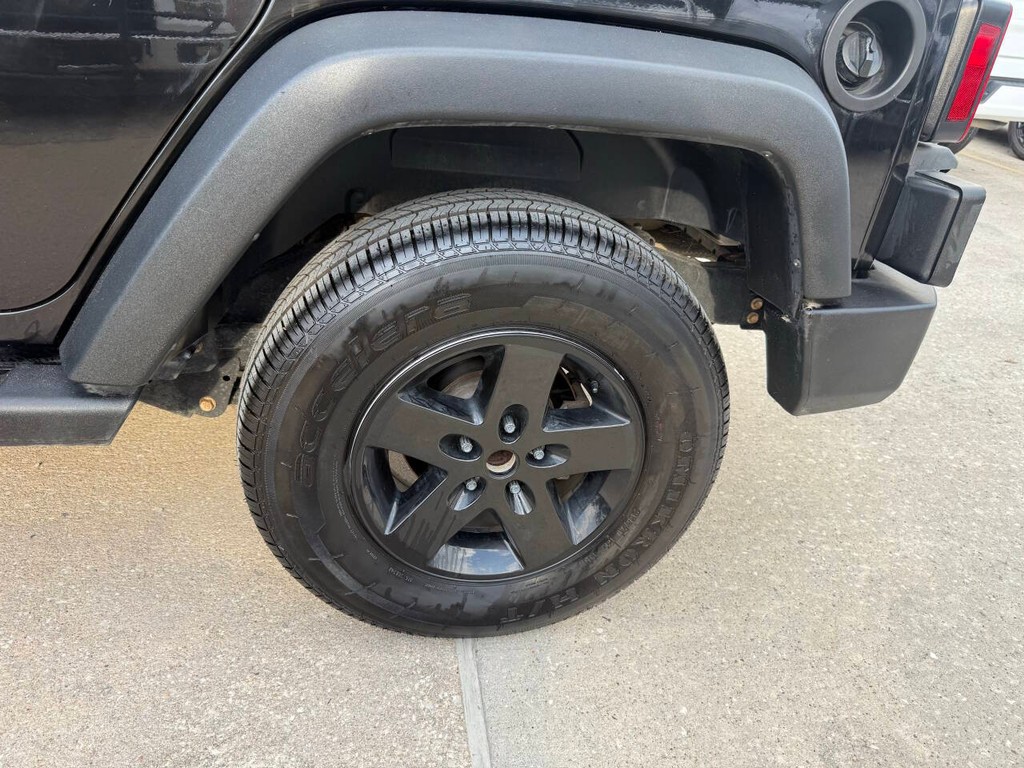 Jeep Wrangler Unlimited Vehicle Full-screen Gallery Image 34