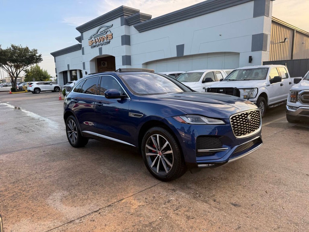 Jaguar F-PACE Vehicle Full-screen Gallery Image 42