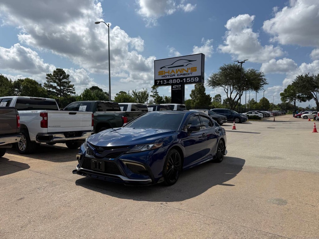 Toyota Camry Vehicle Full-screen Gallery Image 39