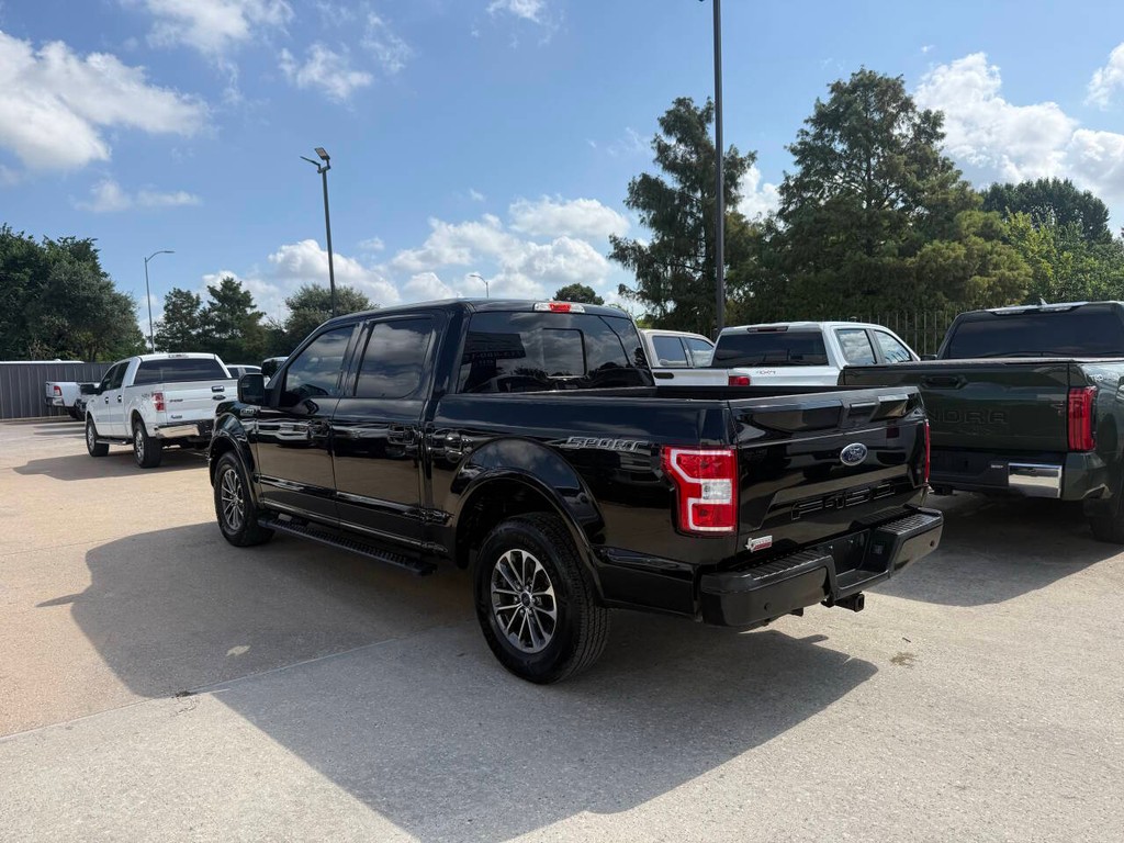 Ford F-150 Vehicle Full-screen Gallery Image 03