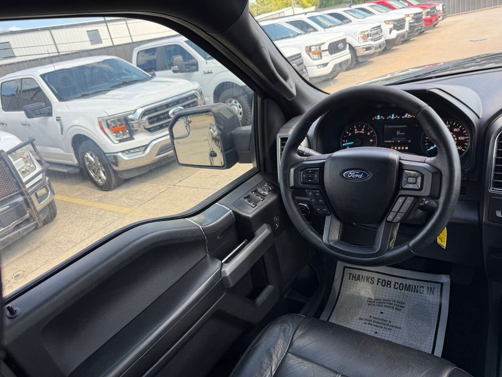 Ford F-150 Vehicle Full-screen Gallery Image 19