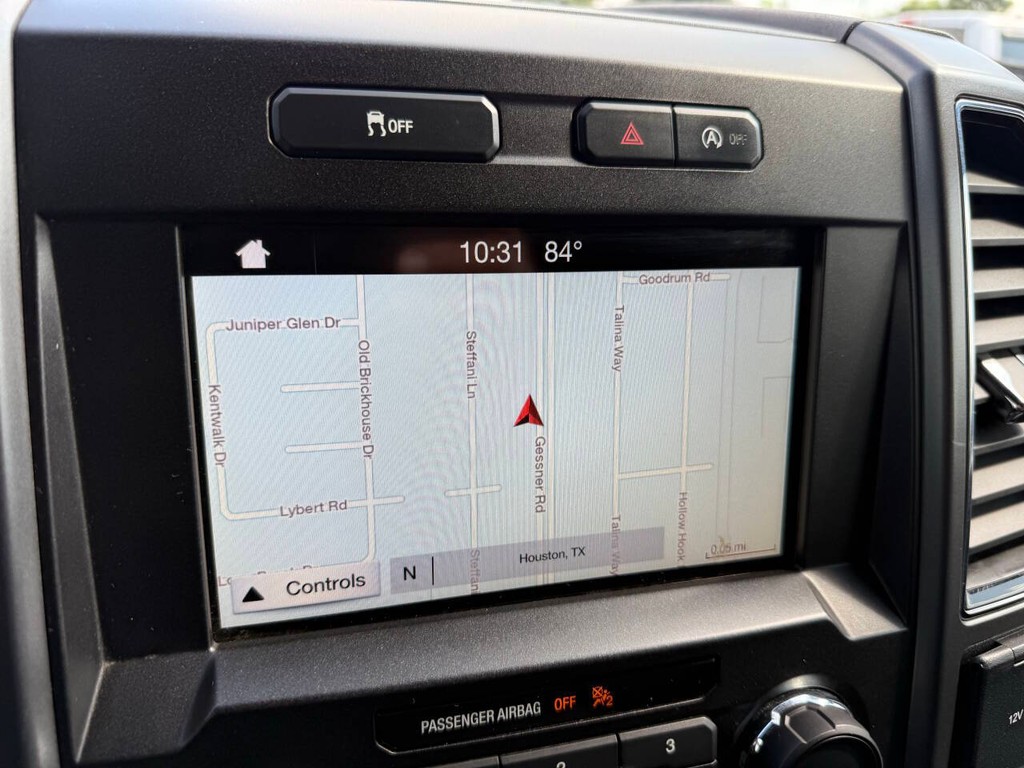 Ford F-150 Vehicle Full-screen Gallery Image 25