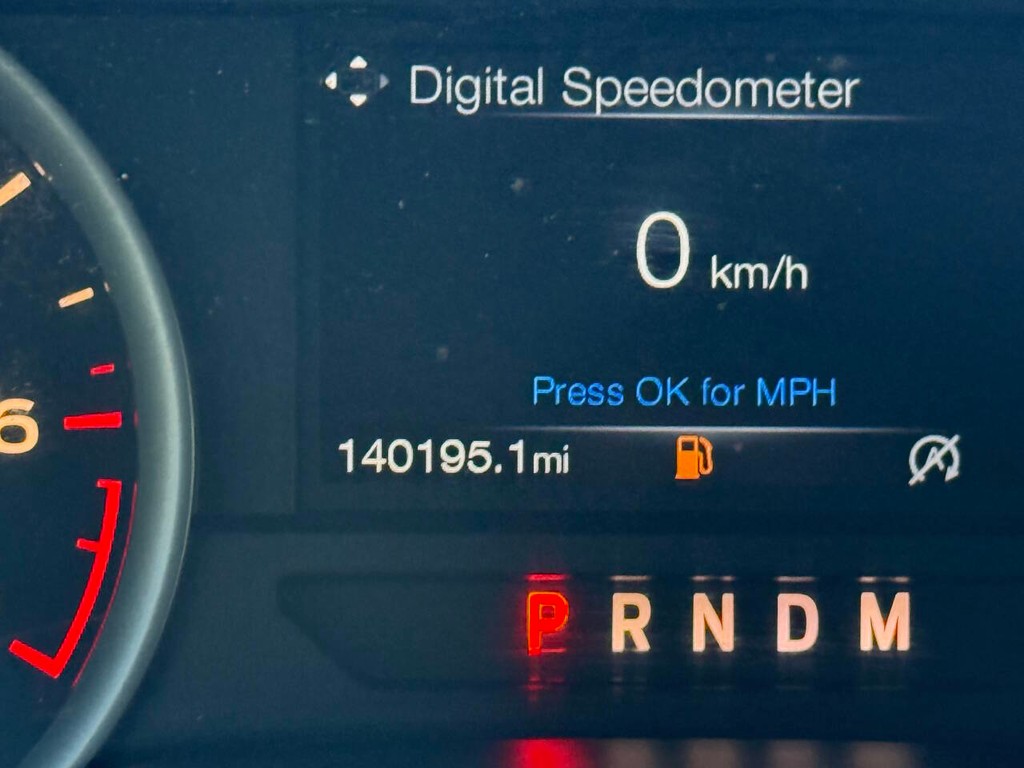 Ford F-150 Vehicle Full-screen Gallery Image 32