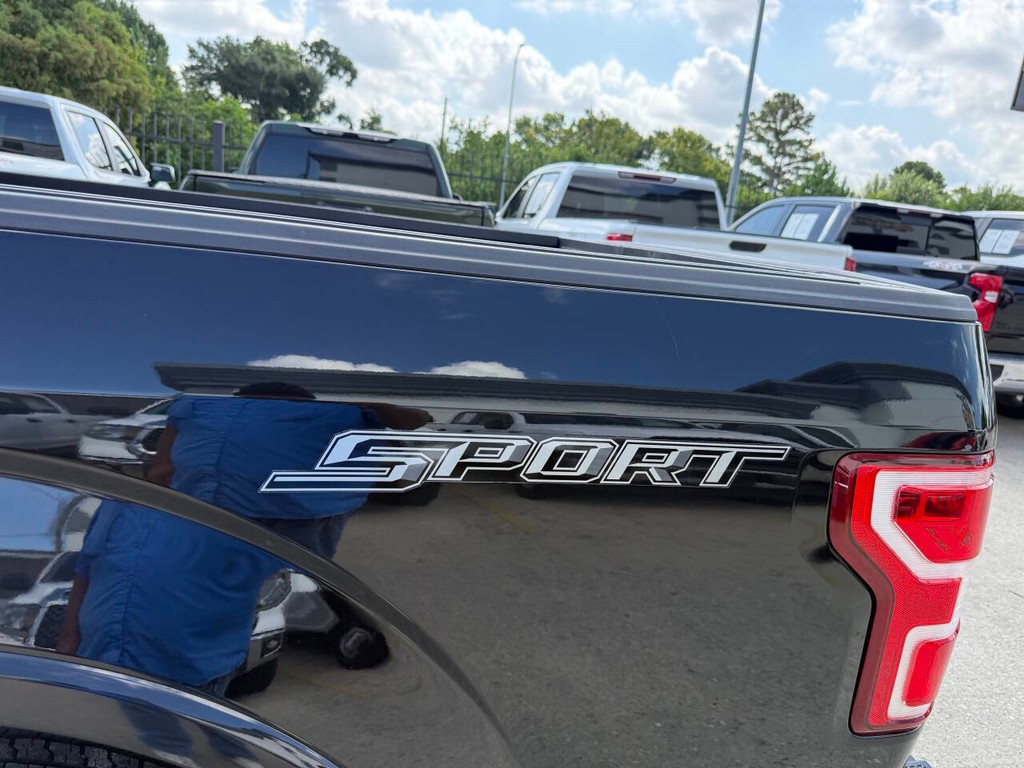 Ford F-150 Vehicle Full-screen Gallery Image 37