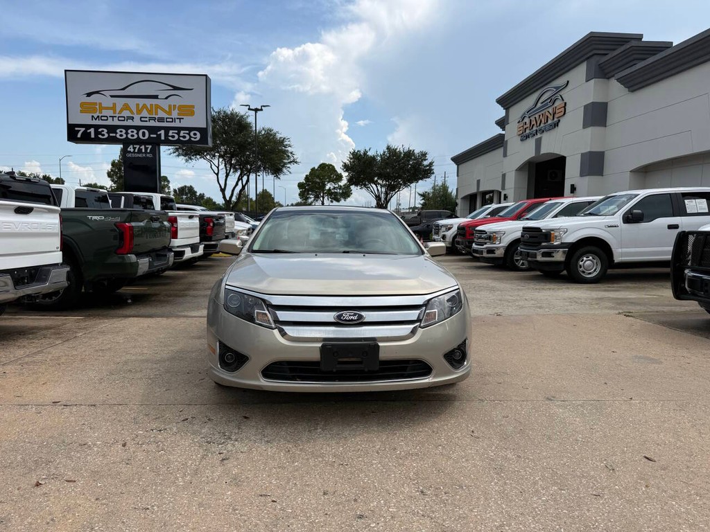 Ford Fusion Vehicle Full-screen Gallery Image 39