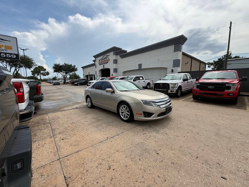 Ford Fusion Vehicle Full-screen Gallery Image 42
