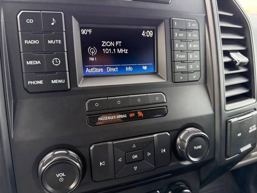 Ford F-150 Vehicle Full-screen Gallery Image 27