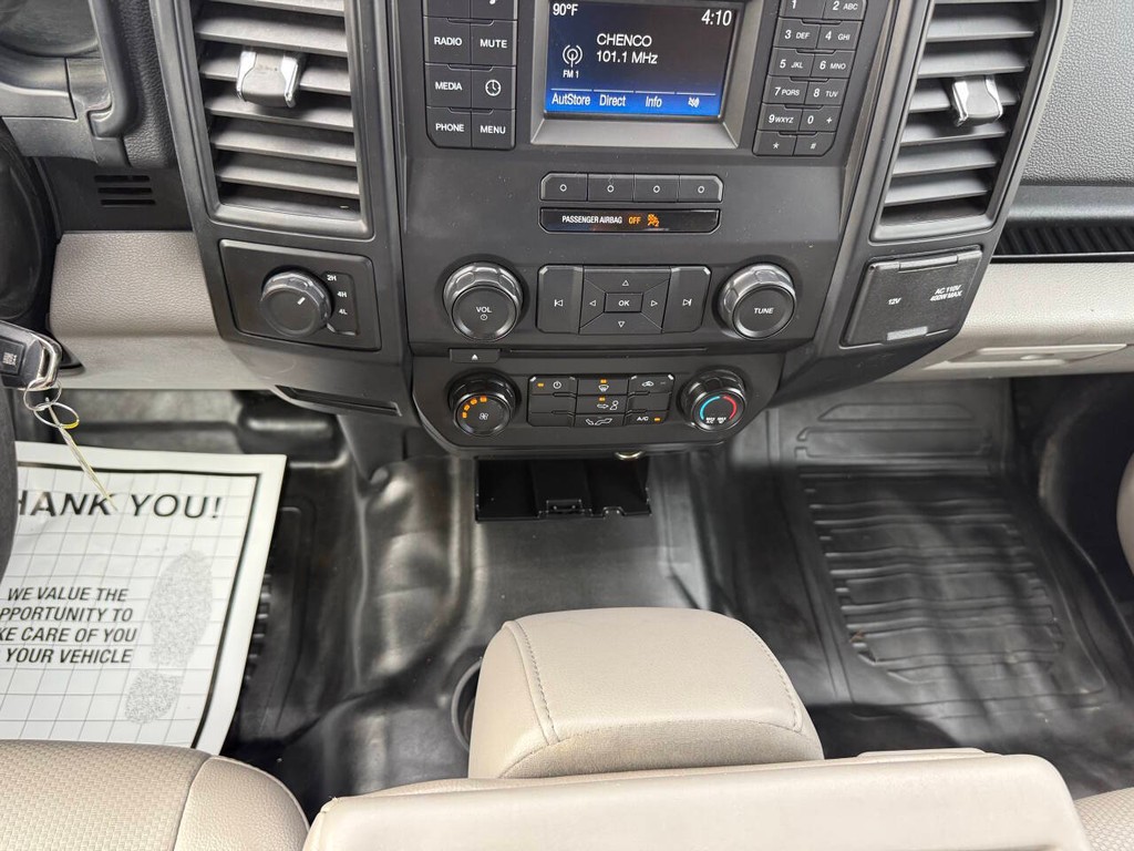 Ford F-150 Vehicle Full-screen Gallery Image 30