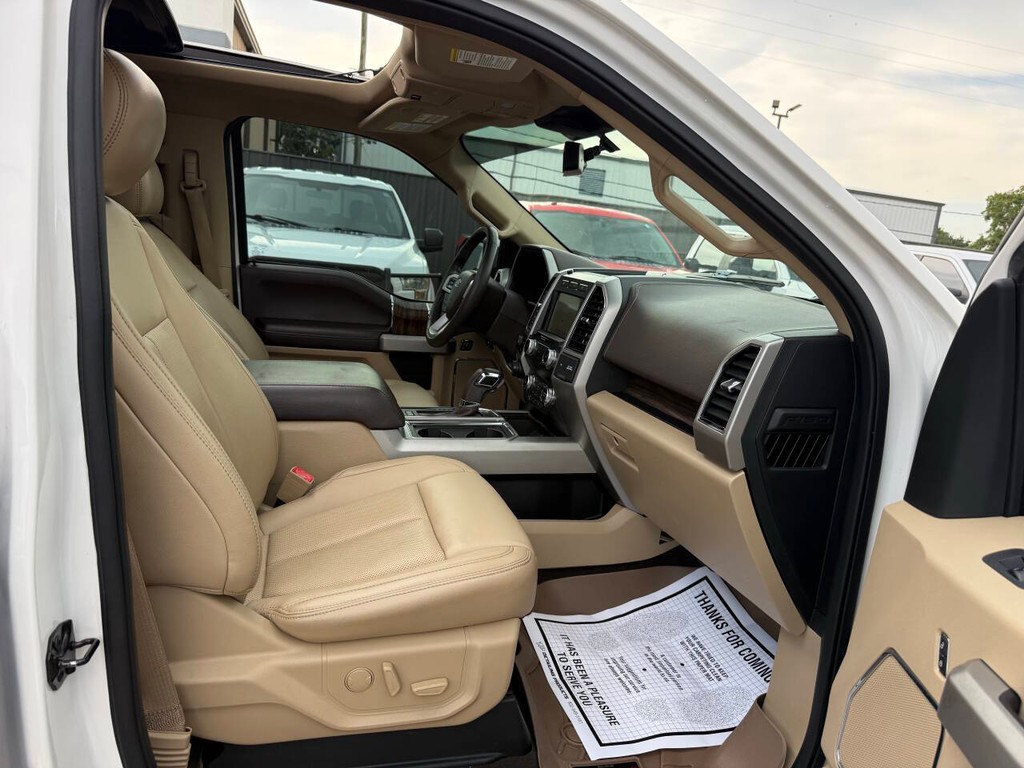 Ford F-150 Vehicle Full-screen Gallery Image 10