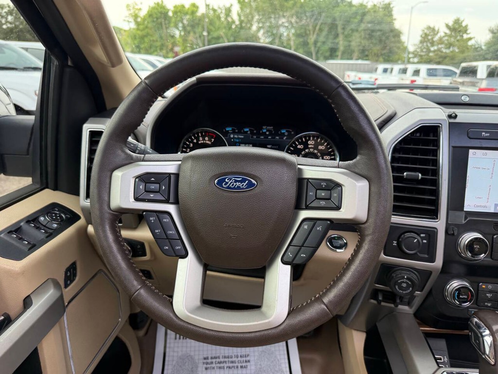 Ford F-150 Vehicle Full-screen Gallery Image 22