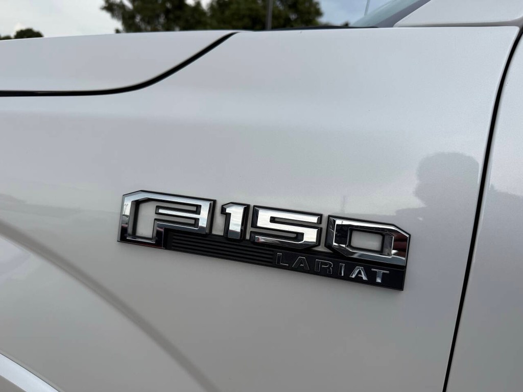 Ford F-150 Vehicle Full-screen Gallery Image 37