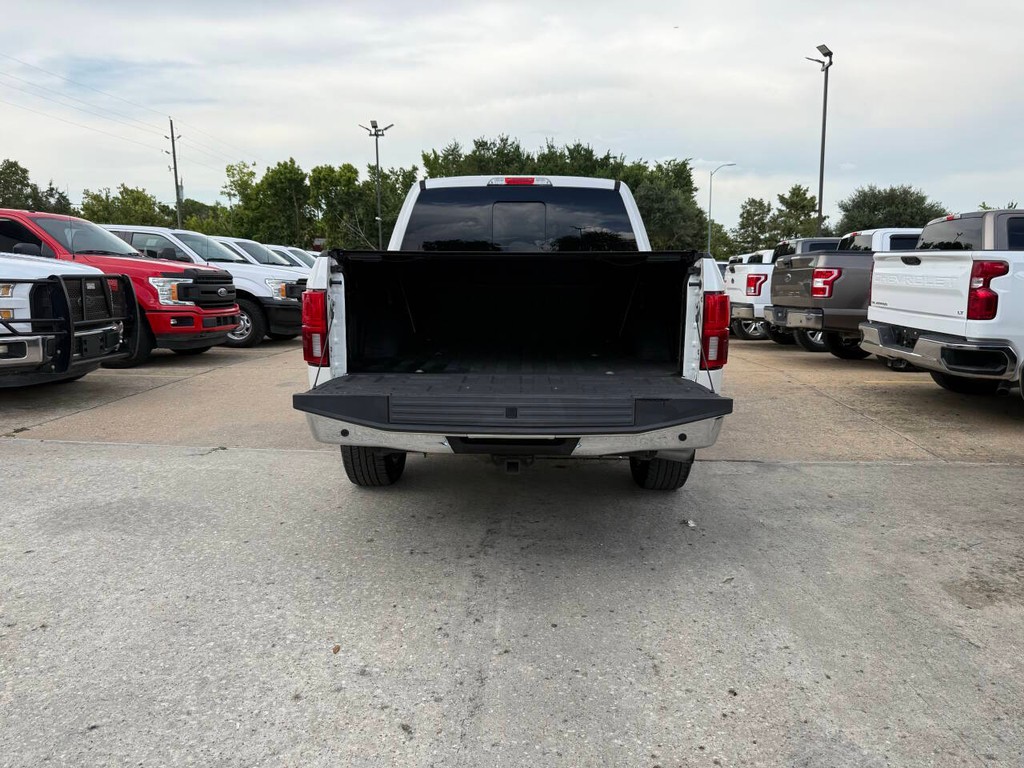 Ford F-150 Vehicle Full-screen Gallery Image 39