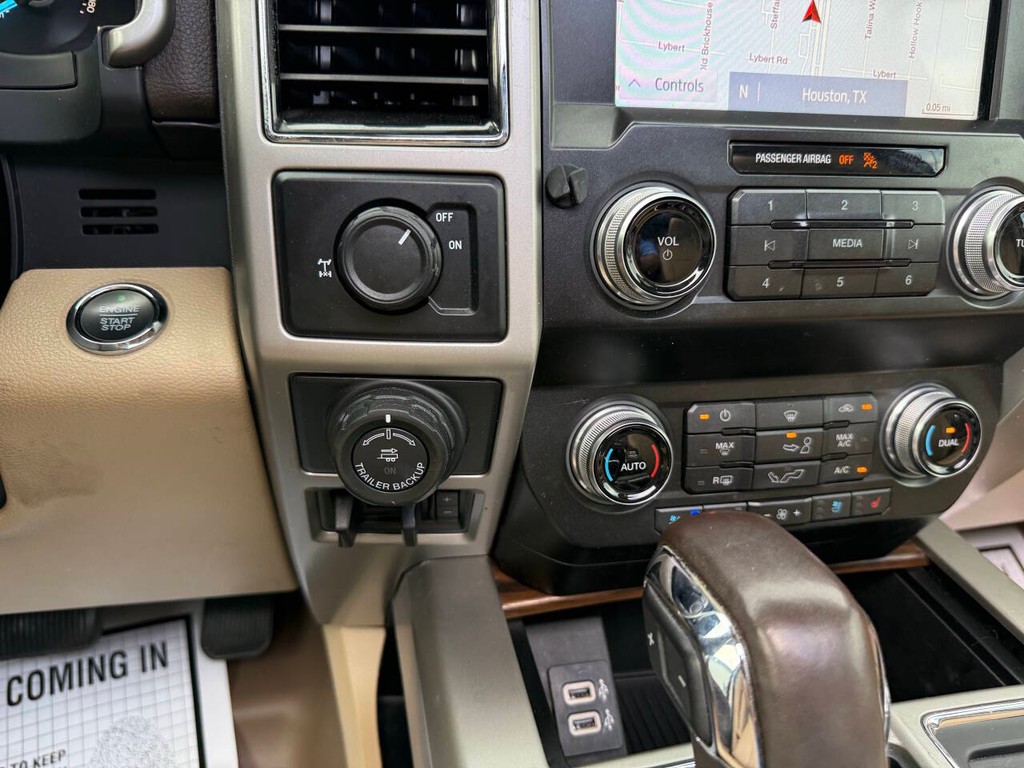 Ford F-150 Vehicle Full-screen Gallery Image 46