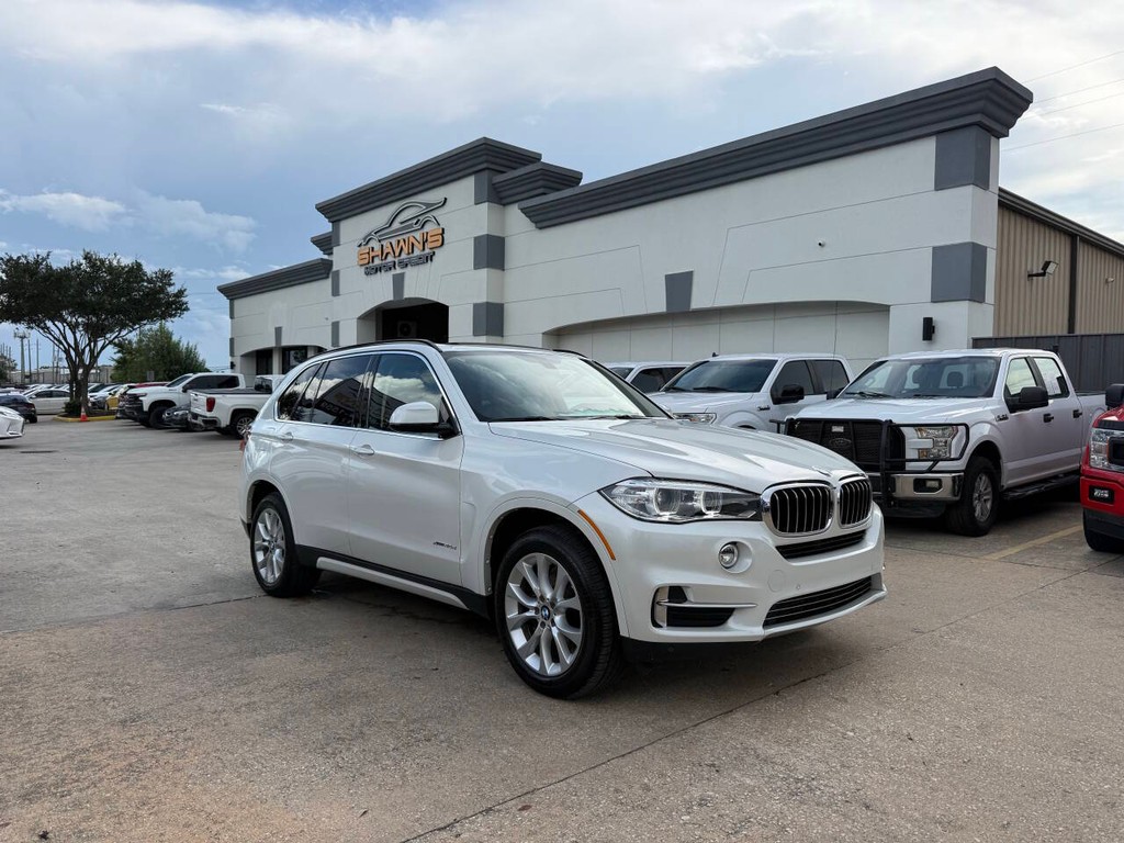 BMW X5 Vehicle Full-screen Gallery Image 02