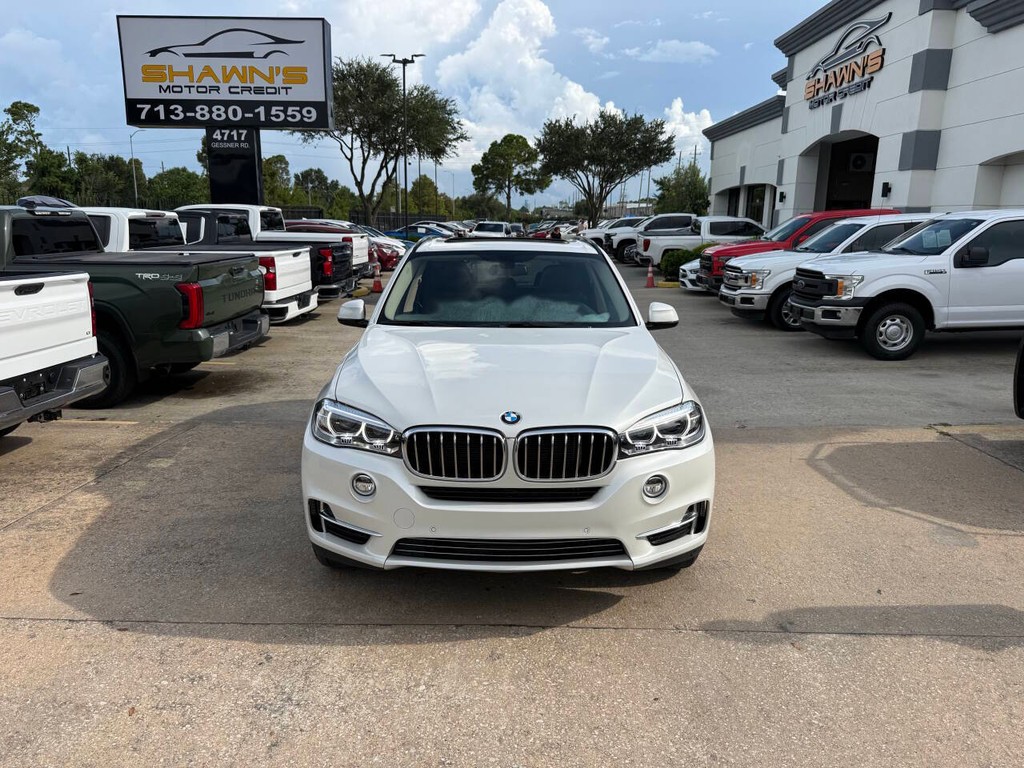 BMW X5 Vehicle Full-screen Gallery Image 41