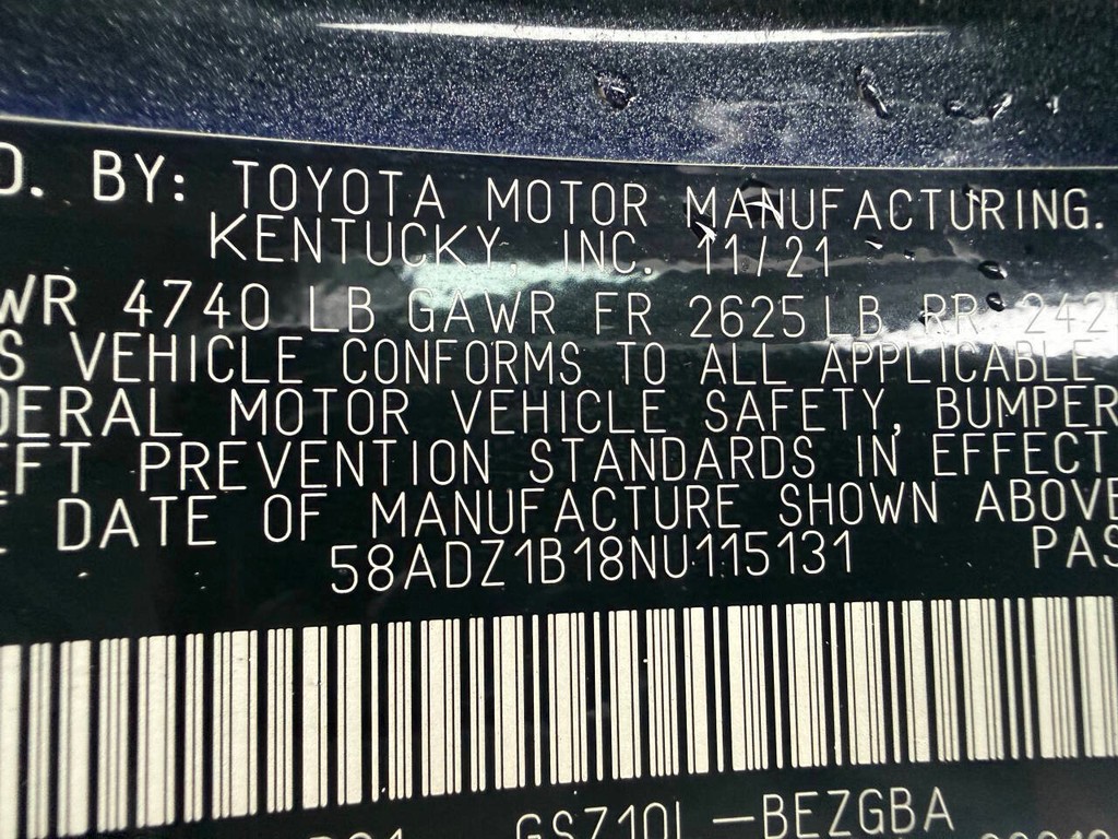 Lexus ES Vehicle Full-screen Gallery Image 34