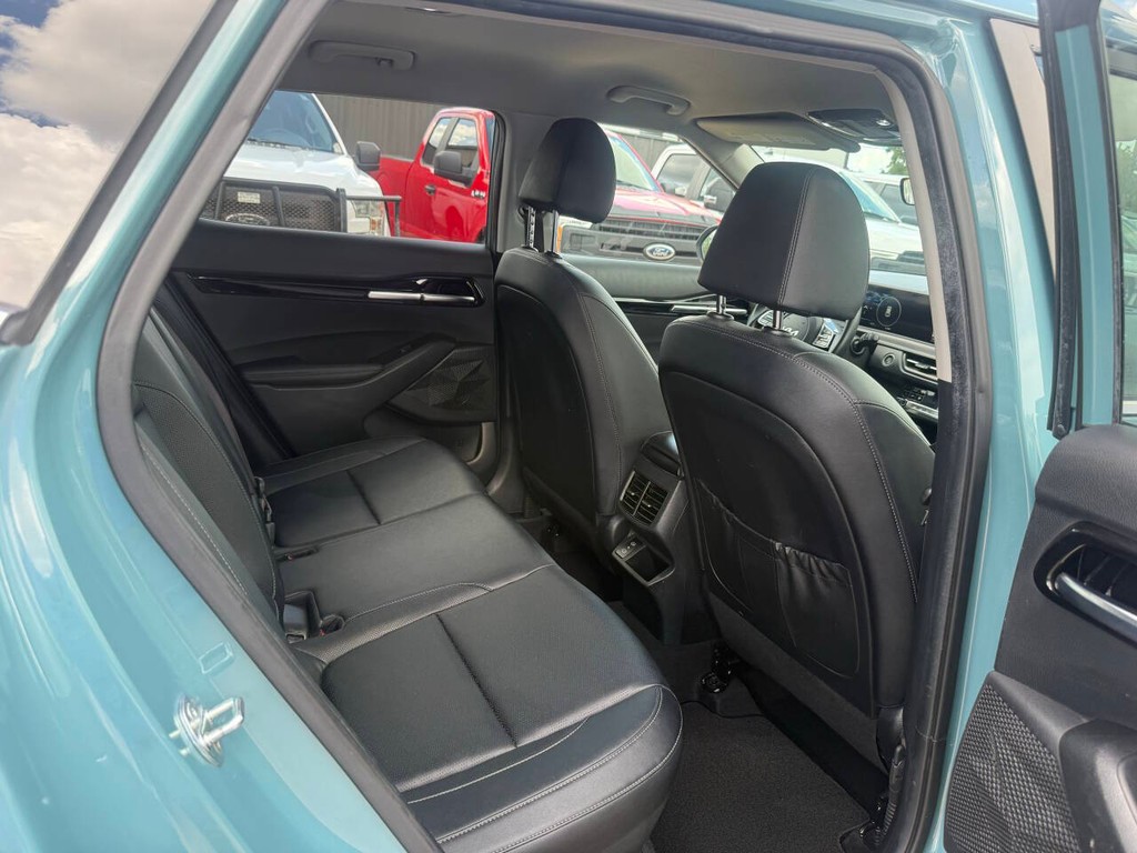 Kia Seltos Vehicle Full-screen Gallery Image 15