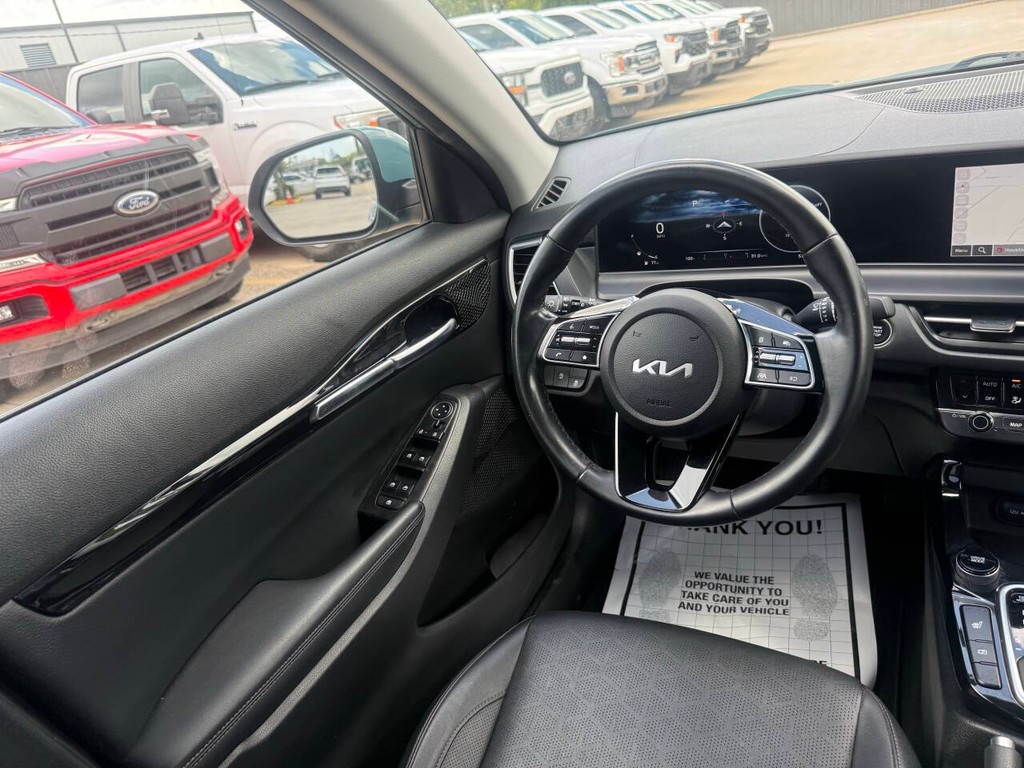 Kia Seltos Vehicle Full-screen Gallery Image 19