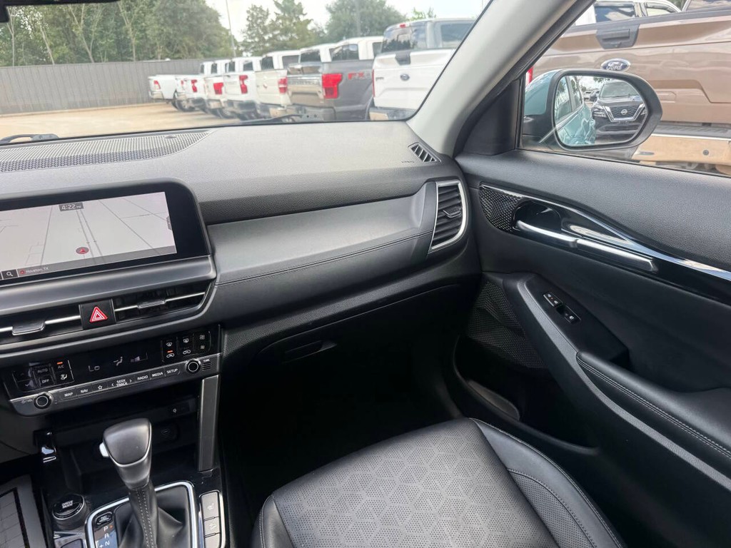 Kia Seltos Vehicle Full-screen Gallery Image 20