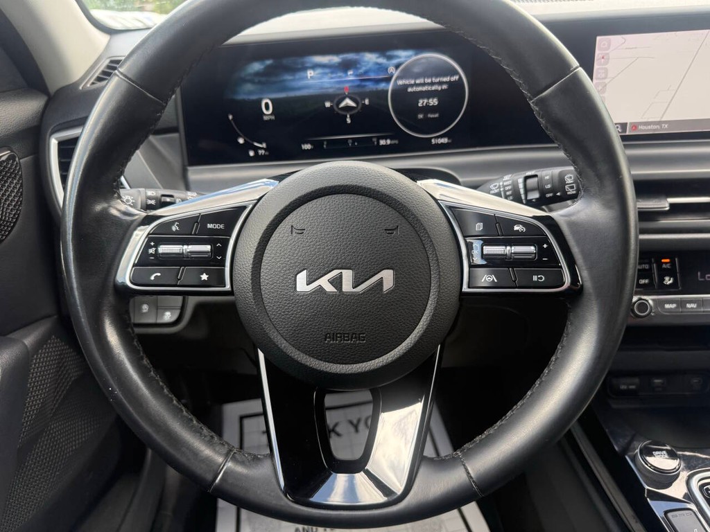 Kia Seltos Vehicle Full-screen Gallery Image 23