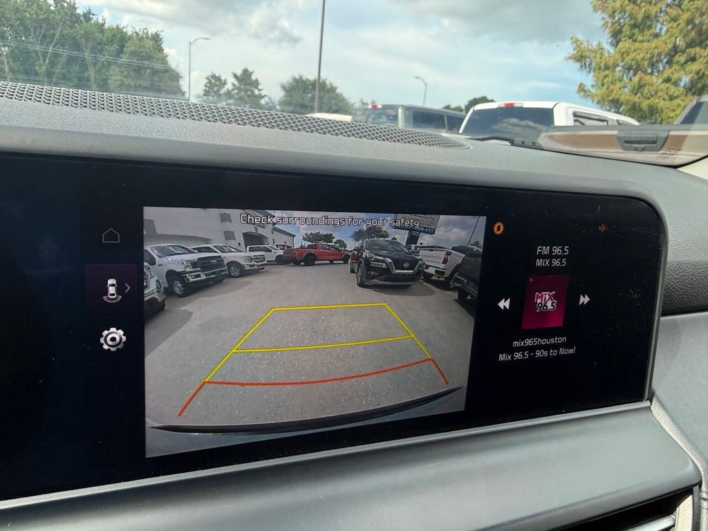 Kia Seltos Vehicle Full-screen Gallery Image 26