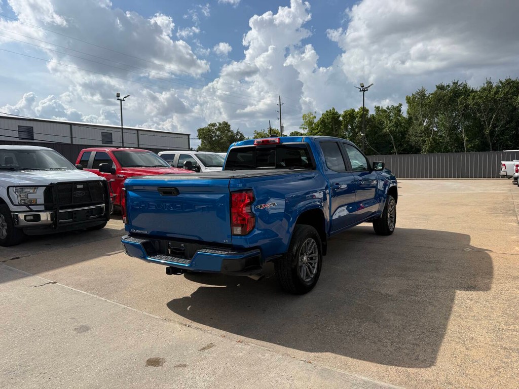 Chevrolet Colorado Vehicle Full-screen Gallery Image 05
