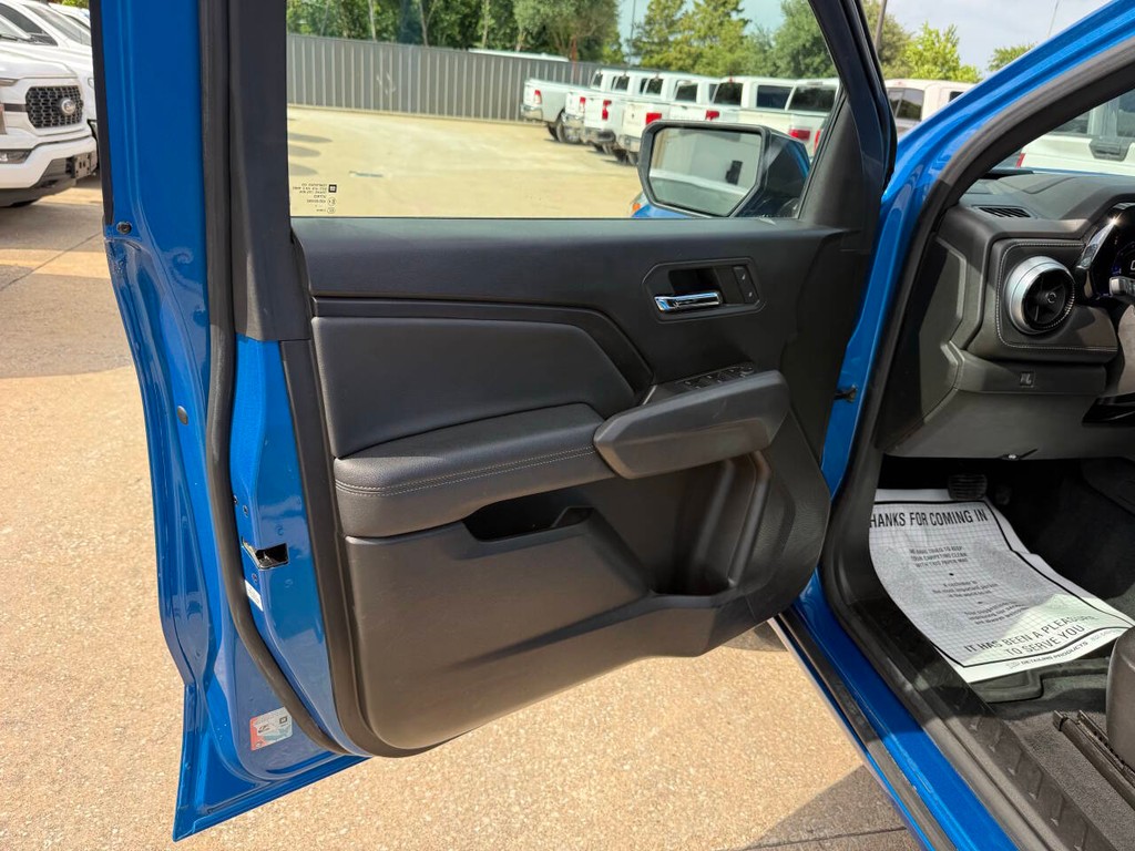 Chevrolet Colorado Vehicle Full-screen Gallery Image 08