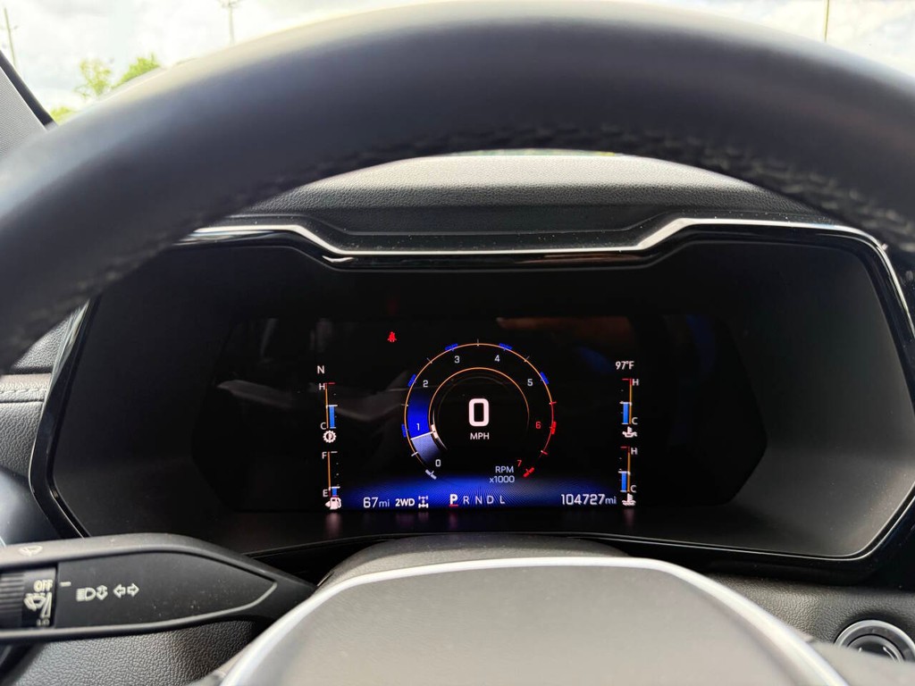 Chevrolet Colorado Vehicle Full-screen Gallery Image 31