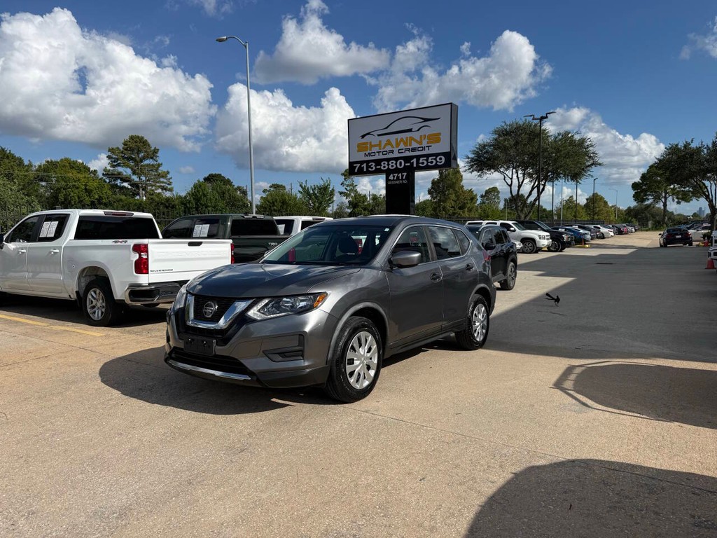 Nissan Rogue Vehicle Full-screen Gallery Image 03