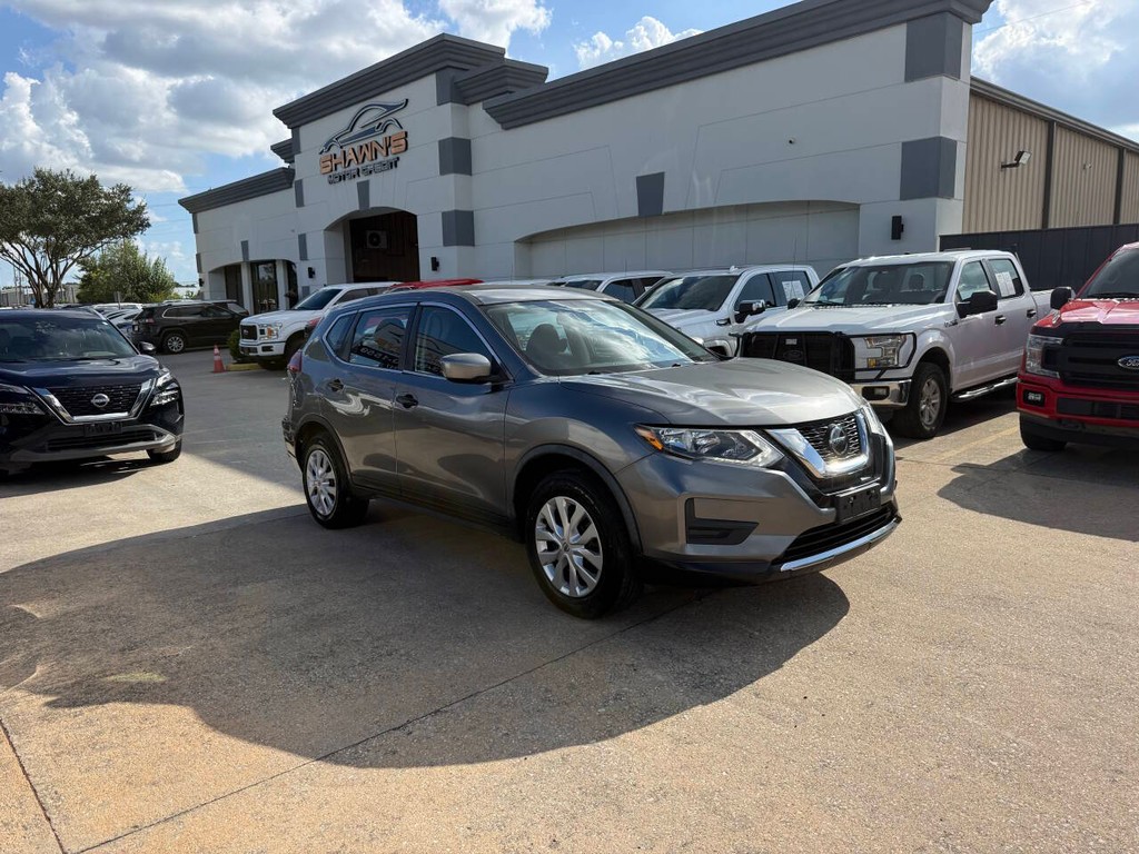 Nissan Rogue Vehicle Full-screen Gallery Image 39