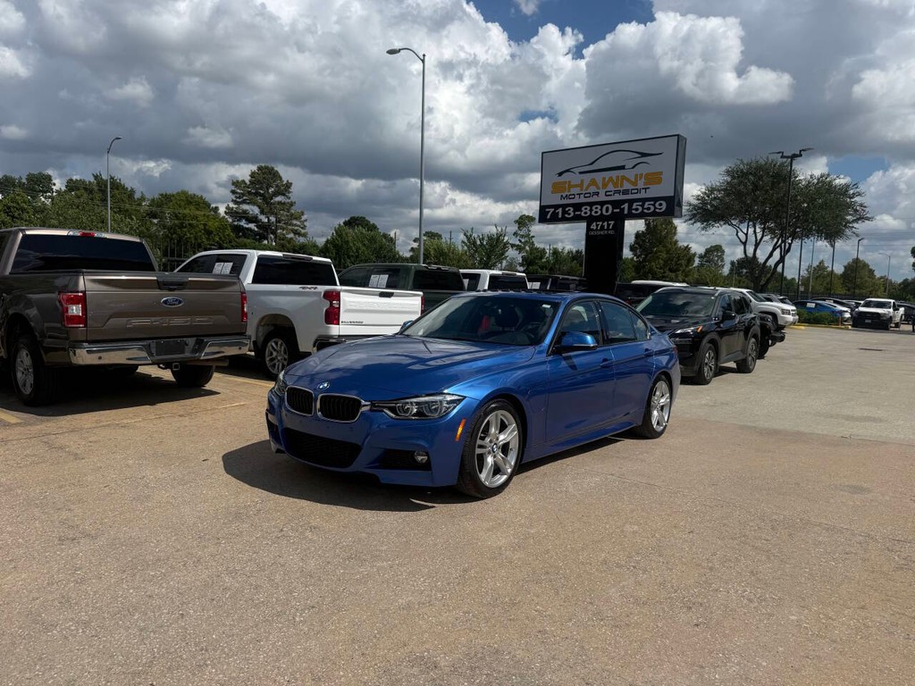 BMW 3 Series Vehicle Full-screen Gallery Image 44