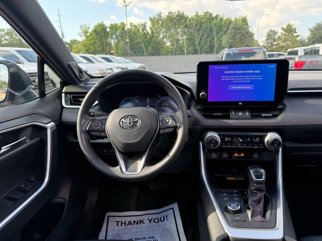 Toyota RAV4 Prime Vehicle Full-screen Gallery Image 20
