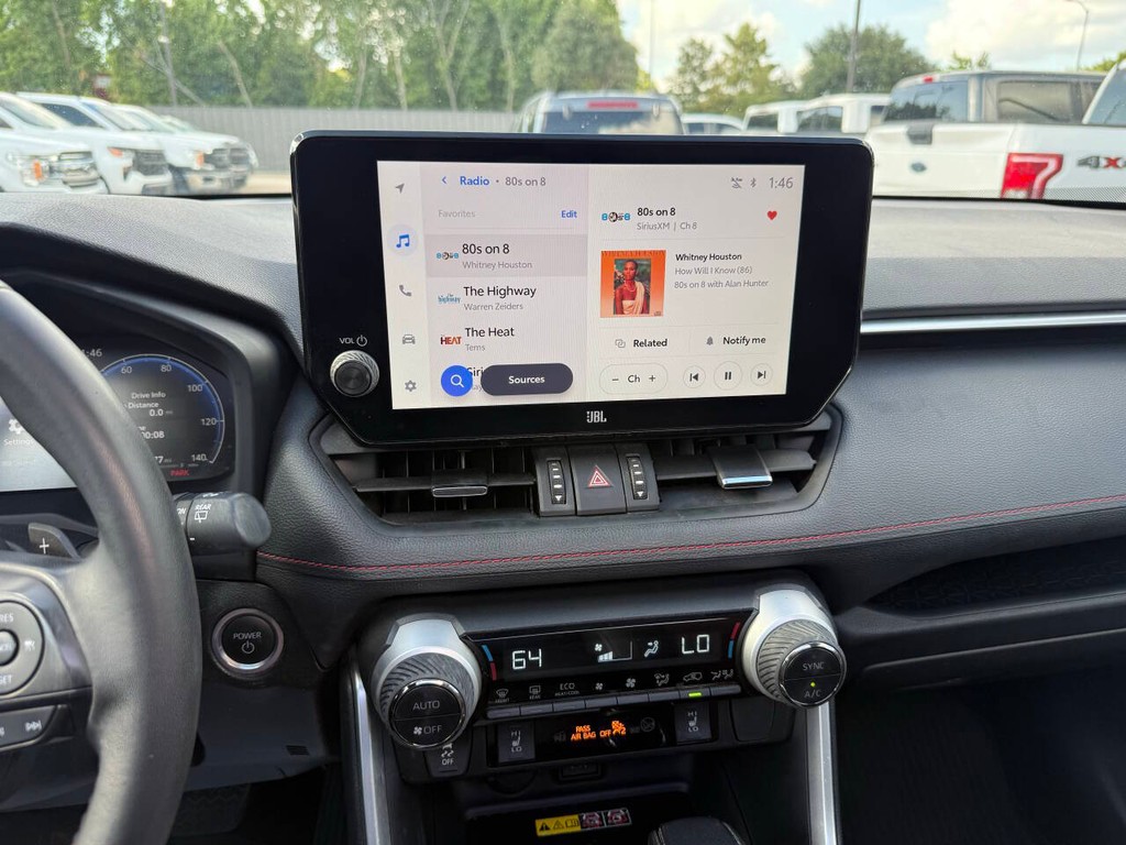 Toyota RAV4 Prime Vehicle Full-screen Gallery Image 24