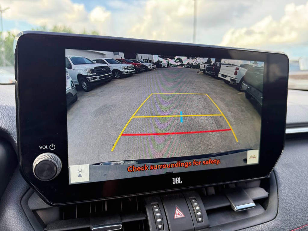 Toyota RAV4 Prime Vehicle Full-screen Gallery Image 26