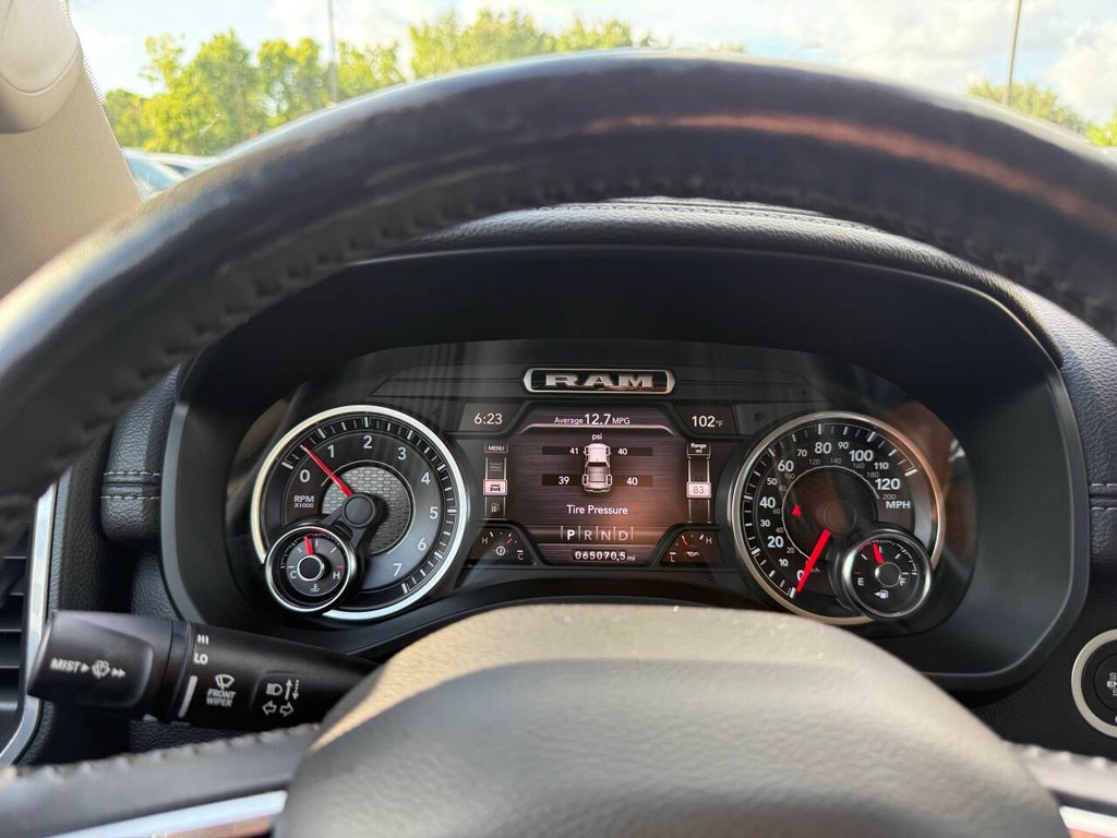 Ram 1500 Vehicle Full-screen Gallery Image 30