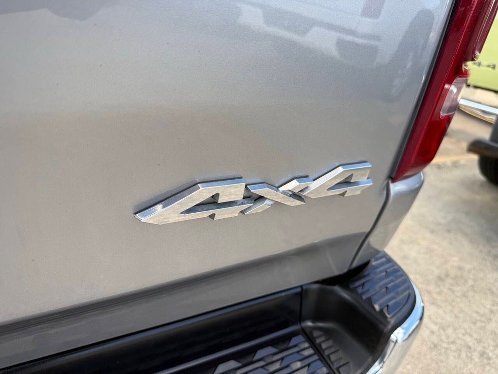 Ram 1500 Vehicle Full-screen Gallery Image 38
