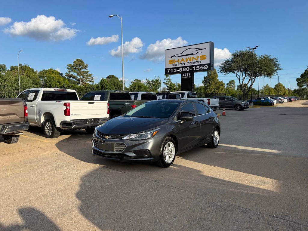 Chevrolet Cruze Vehicle Full-screen Gallery Image 03