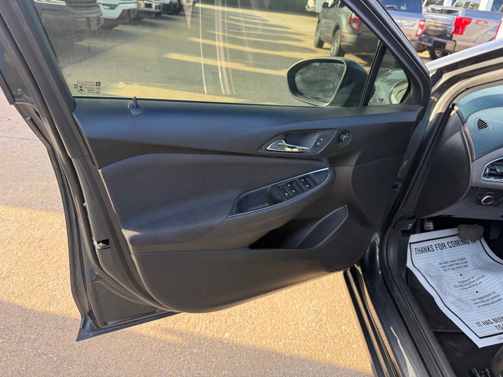 Chevrolet Cruze Vehicle Full-screen Gallery Image 08