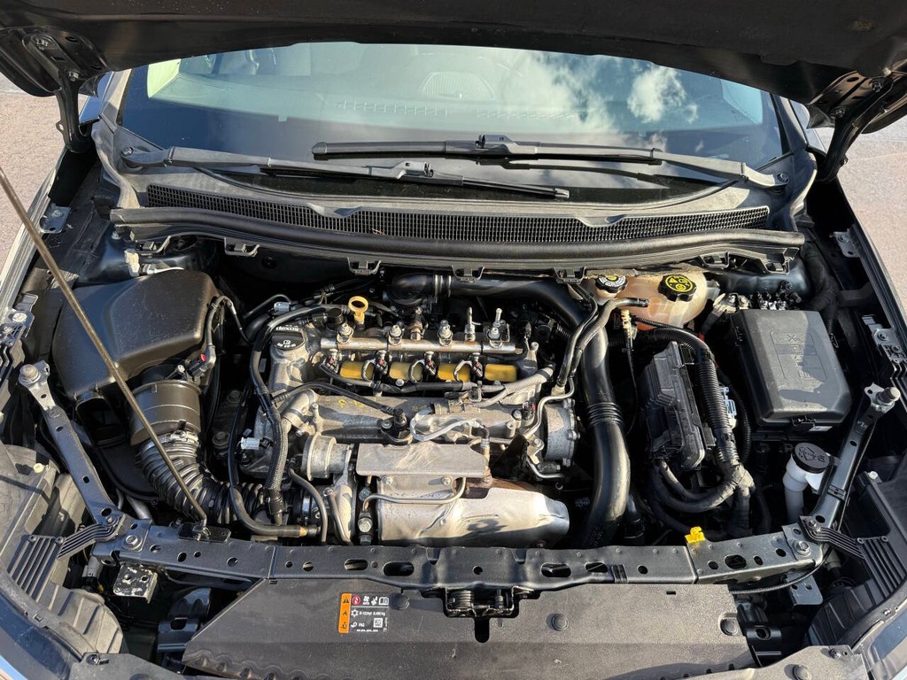Chevrolet Cruze Vehicle Full-screen Gallery Image 33