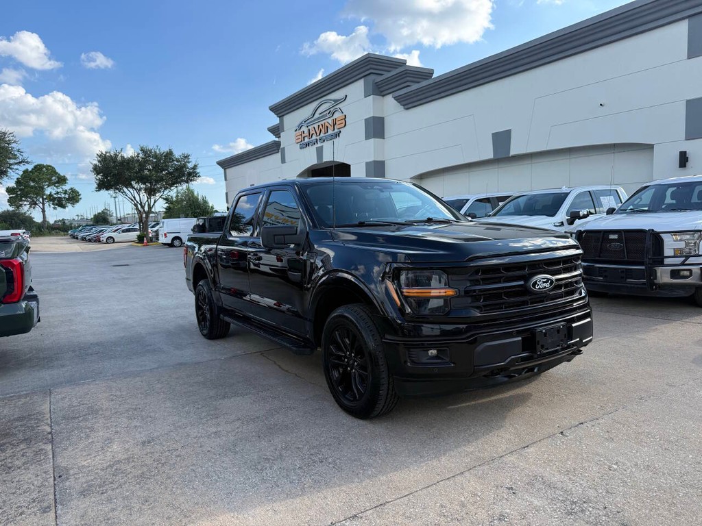 Ford F-150 Vehicle Full-screen Gallery Image 02
