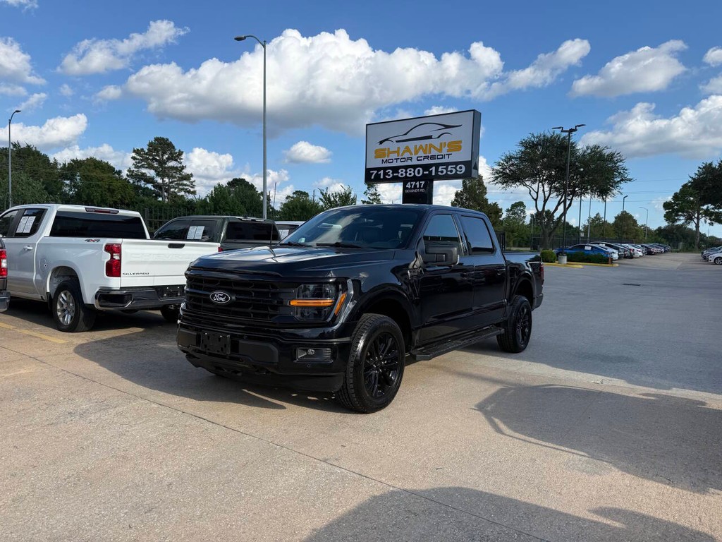 Ford F-150 Vehicle Full-screen Gallery Image 03