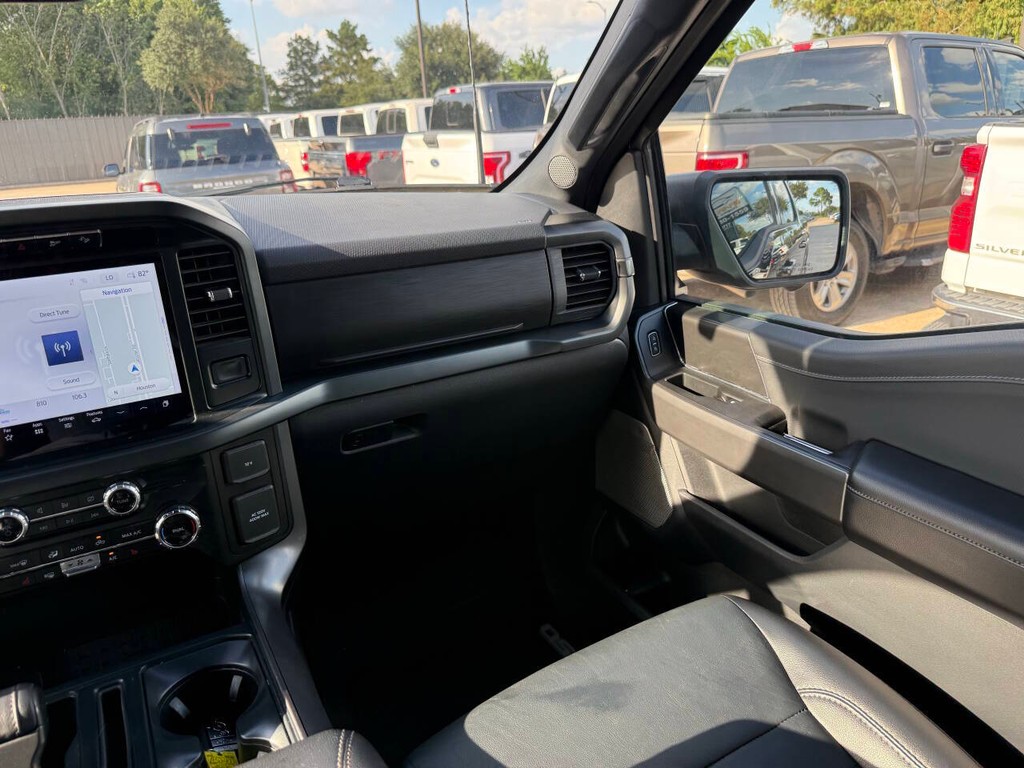 Ford F-150 Vehicle Full-screen Gallery Image 20