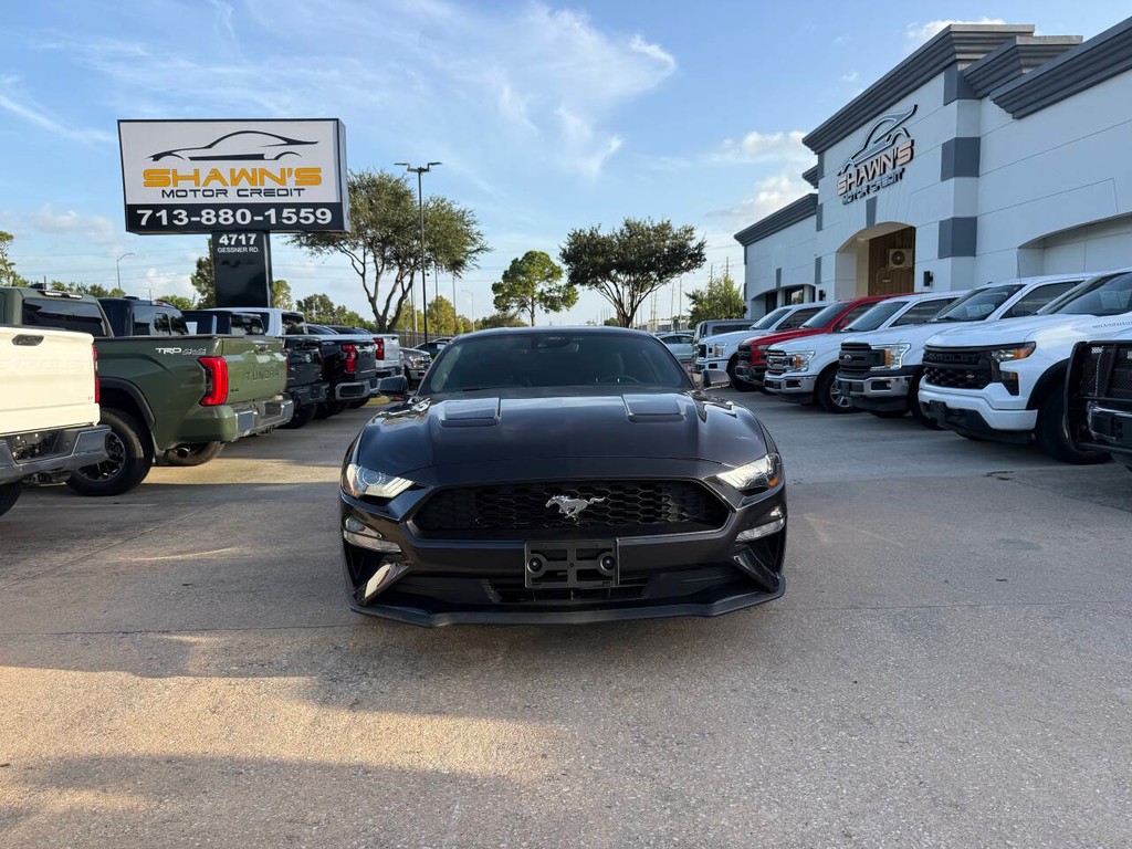 Ford Mustang Vehicle Full-screen Gallery Image 34
