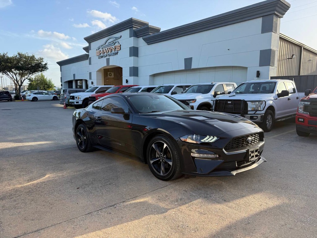Ford Mustang Vehicle Full-screen Gallery Image 35
