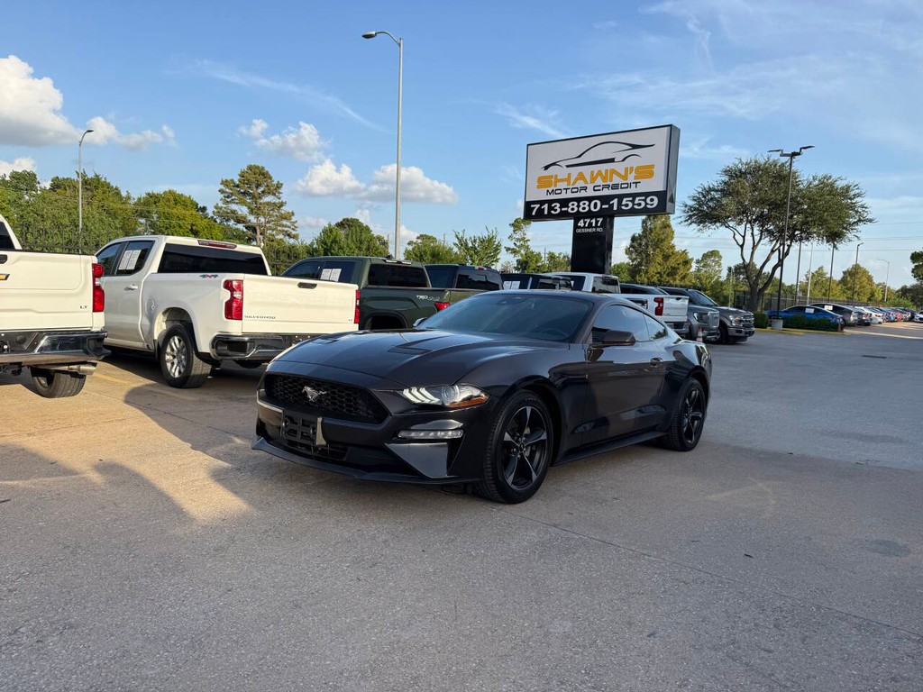 Ford Mustang Vehicle Full-screen Gallery Image 36