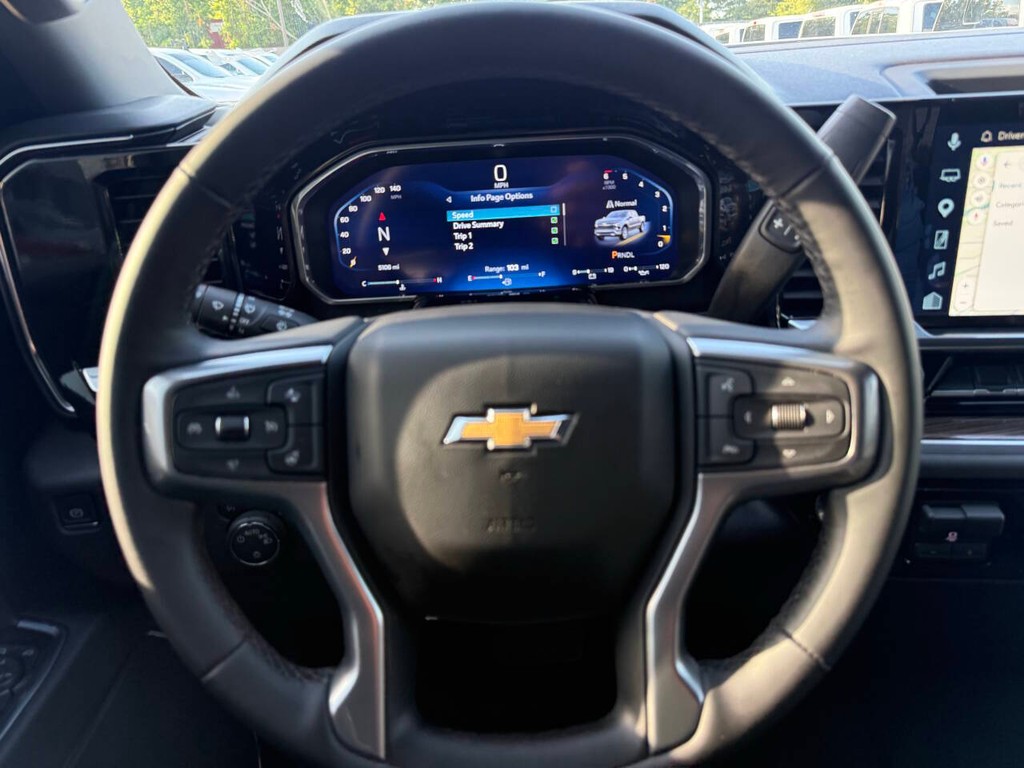 Chevrolet Silverado 1500 Vehicle Full-screen Gallery Image 23