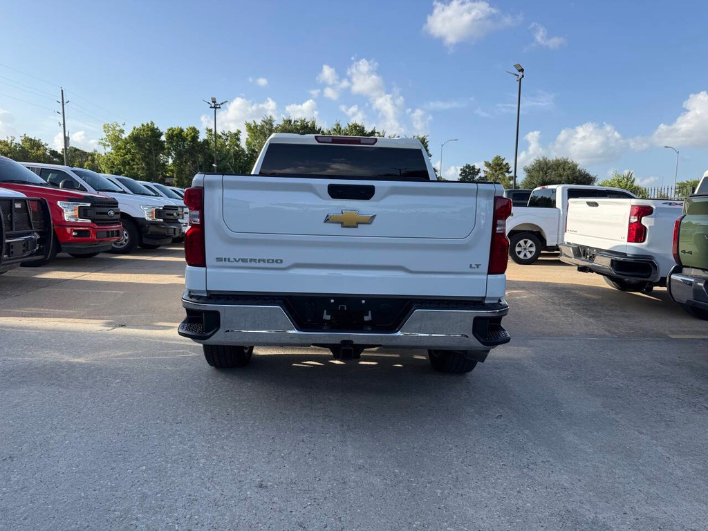 Chevrolet Silverado 1500 Vehicle Full-screen Gallery Image 37