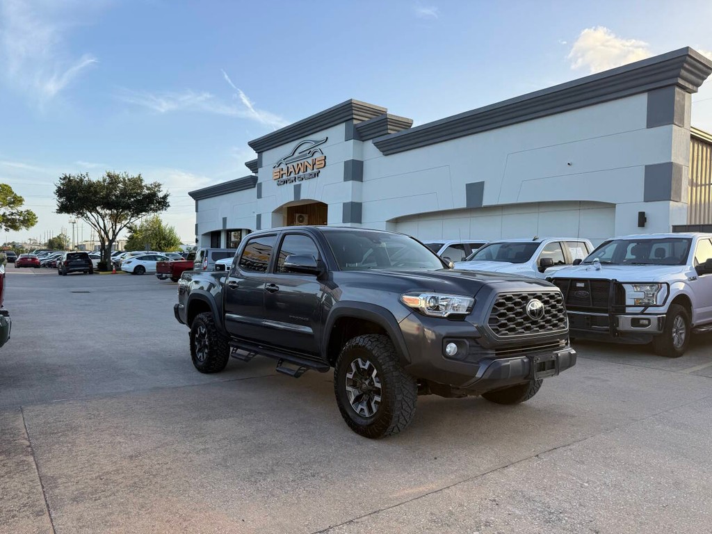 Toyota Tacoma Vehicle Full-screen Gallery Image 42
