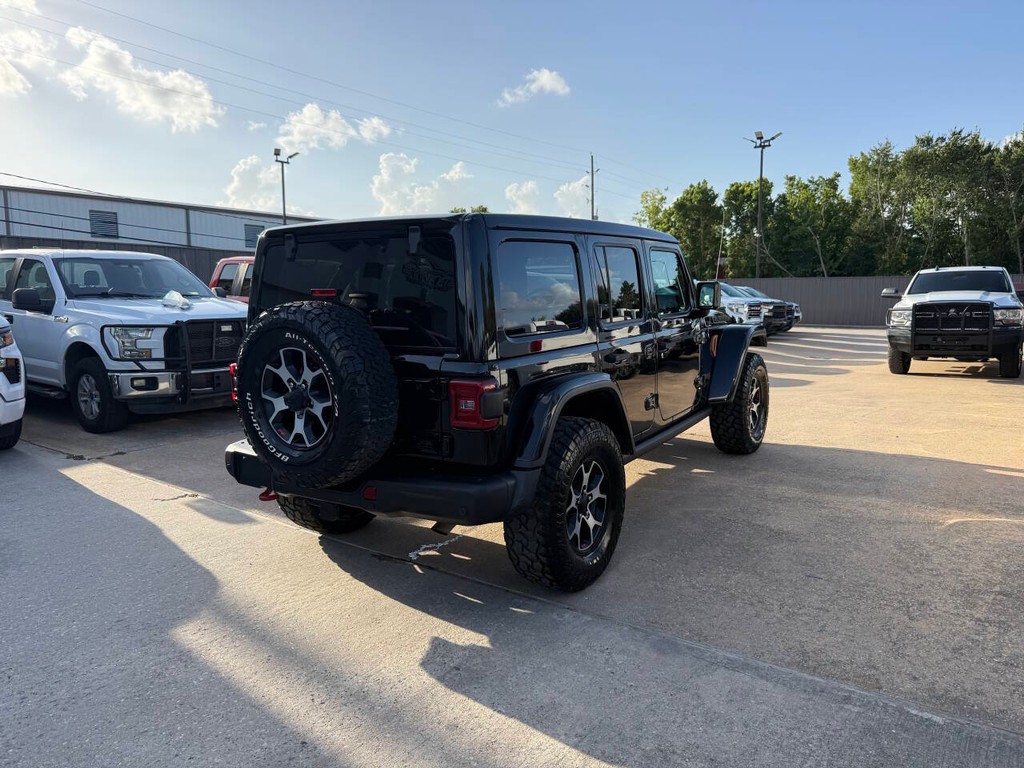 Jeep Wrangler Unlimited Vehicle Full-screen Gallery Image 05