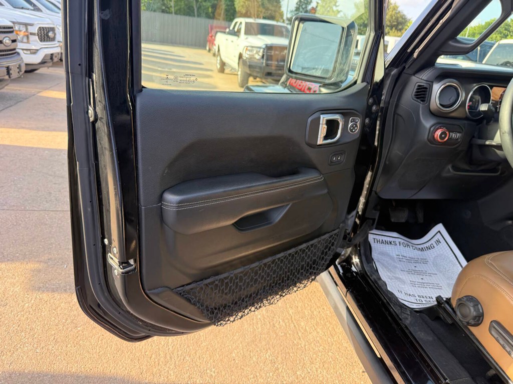 Jeep Wrangler Unlimited Vehicle Full-screen Gallery Image 08